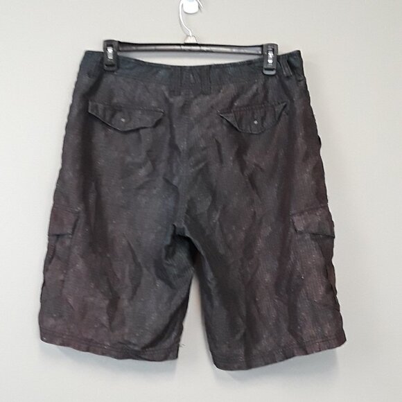 𝅺CARBON Black Graph Print Men's board Shorts - Picture 7 of 12